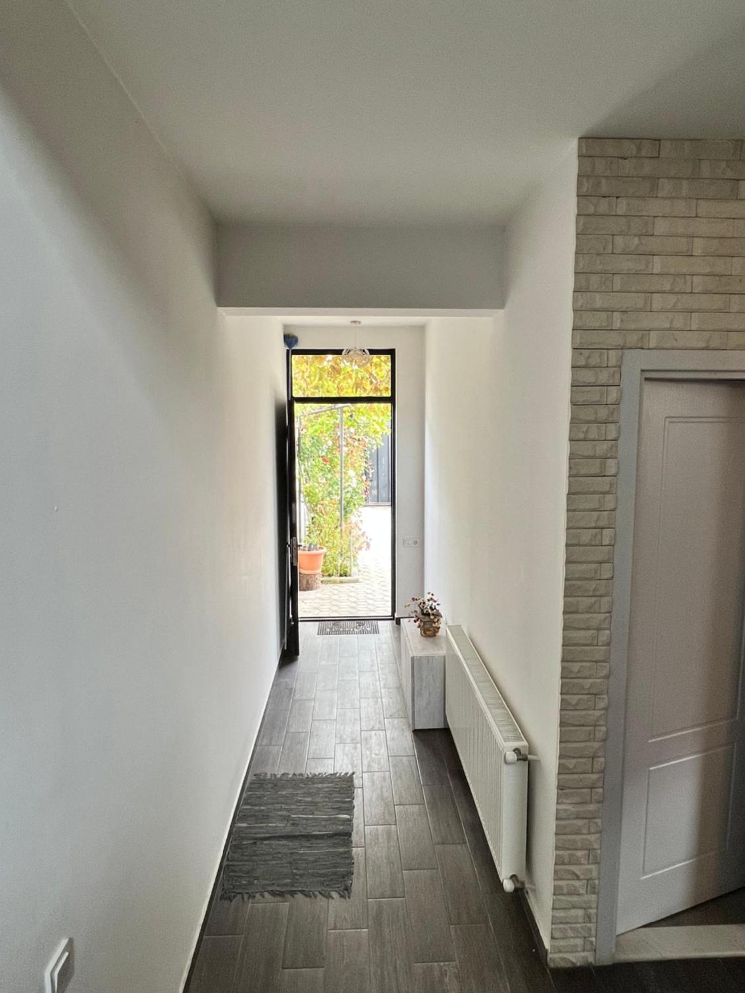 Apartment Pirosmani Tsqnet'i